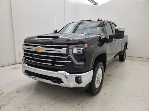 New 2025 Chevrolet Silverado 3500 LTZ w/ LTZ Premium Package image 27