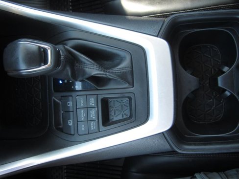 Used 2019 Toyota RAV4 XLE Premium image 43