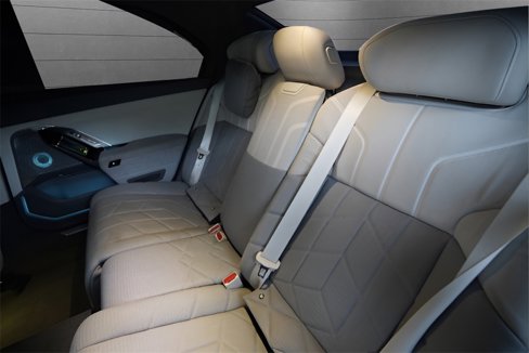 Used 2023 BMW 760i xDrive image 27