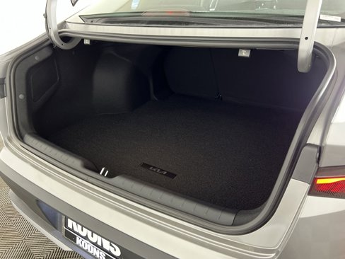 New 2025 Kia K4 EX image 24