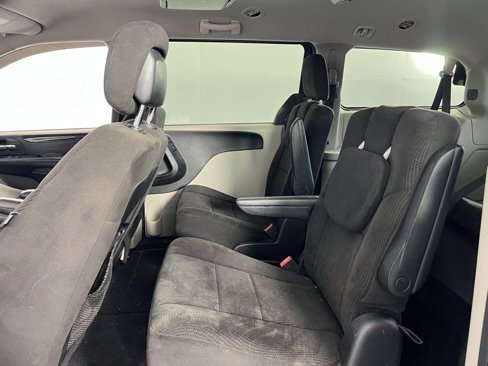 Used 2013 Dodge Grand Caravan SE image 20