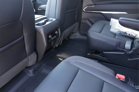 New 2026 Chevrolet Traverse Z71 w/ Driver Confidence Package image 32