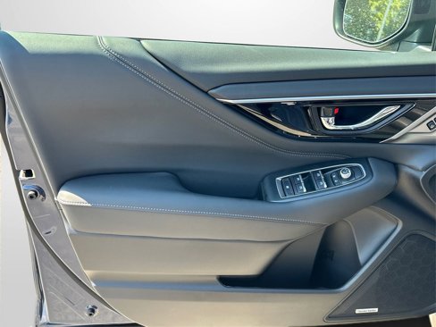 New 2025 Subaru Outback Limited image 23