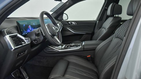 New 2026 BMW X7 M60i image 23