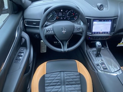 New 2024 Maserati Levante Trofeo image 49