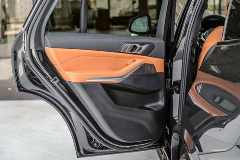 Used 2022 BMW X5 xDrive40i w/ M Sport Package image 52