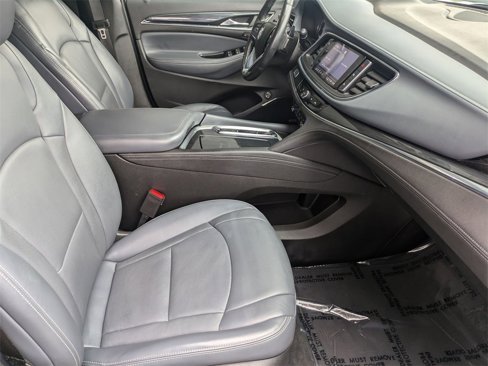 Used 2024 Buick Enclave Premium image 31