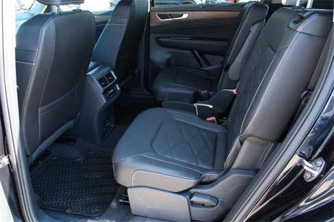 New 2026 Volkswagen Atlas SE image 18