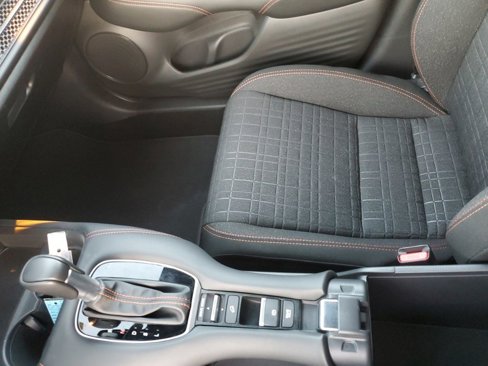Used 2025 Honda HR-V Sport image 21