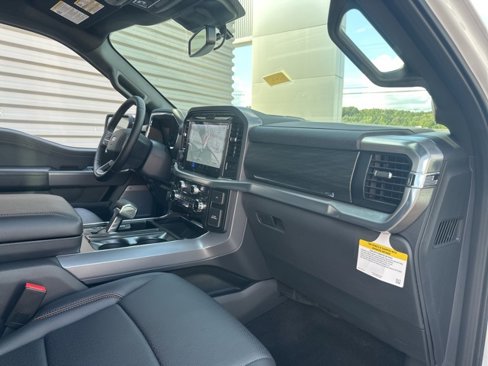 New 2025 Ford F150 Lariat w/ Equipment Group 501A Mid image 34