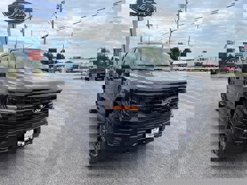 New 2025 Ford F150 XLT w/ Equipment Group 302A MID image 3