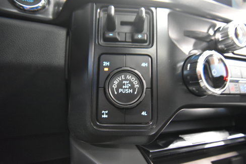 New 2025 Ford F250 Lariat w/ Lariat Ultimate Package image 15