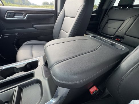 Used 2024 Chevrolet Silverado 1500 LT Trail Boss w/ LT Trail Boss Premium Package image 45