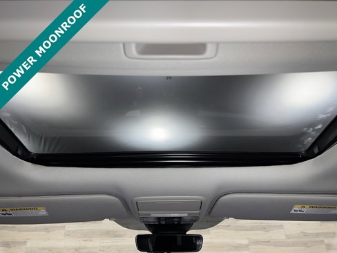 Used 2025 Honda Odyssey Touring image 5