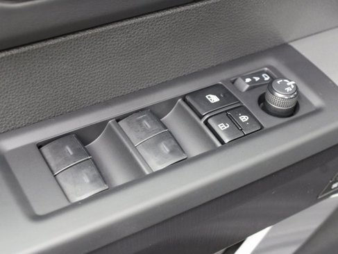 Used 2025 Toyota Sequoia Platinum image 69