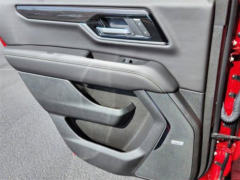 New 2025 GMC Yukon Elevation image 11