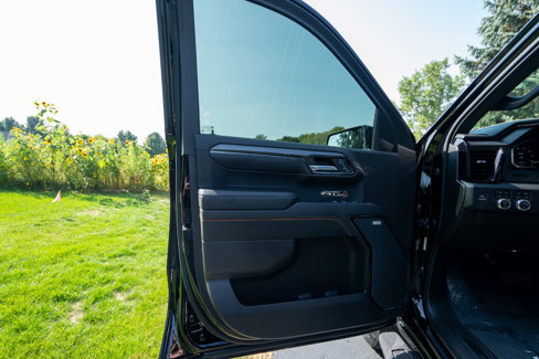 Used 2023 GMC Sierra 1500 AT4 image 11