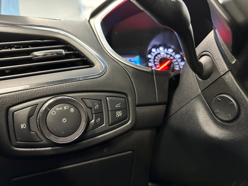 Used 2019 Ford Edge ST w/ Convenience Package image 45