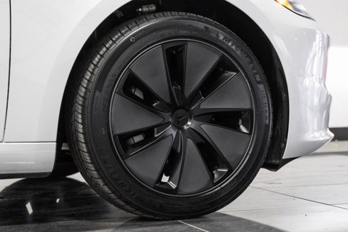 Used 2025 Tesla Model 3 Long Range image 55