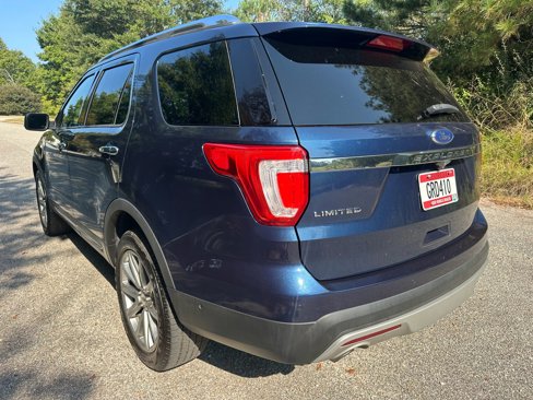 Used 2017 Ford Explorer Limited w/ Equipment Group 301A image 3