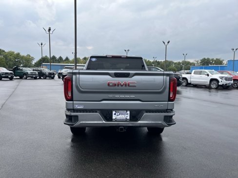 Used 2024 GMC Sierra 1500 SLT image 7
