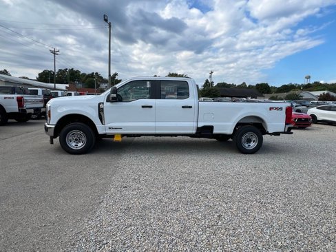 New 2026 Ford F250 XL w/ FX4 Off-Road Package image 5