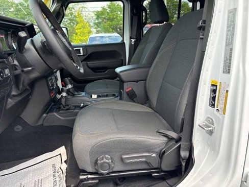 Used 2024 Jeep Wrangler Willys image 25