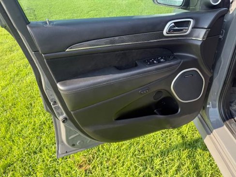 Used 2019 Jeep Grand Cherokee SRT w/ Trailer Tow Group IV image 13