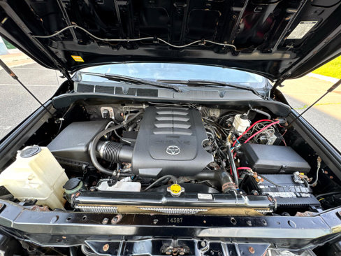 Used 2011 Toyota Tundra 4x4 Double Cab image 32