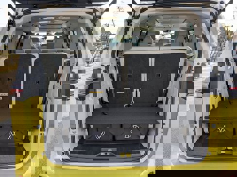 New 2025 Volkswagen ID. Buzz 1st Edition image 31