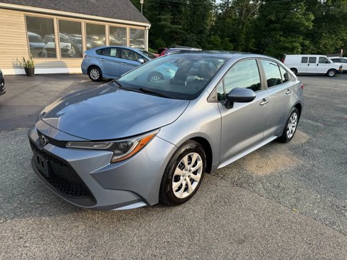 Used 2020 Toyota Corolla LE image 3