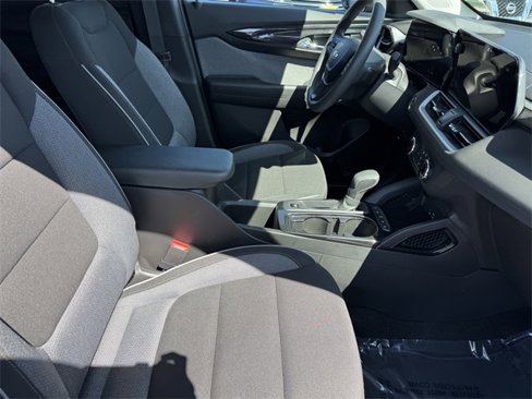 Used 2025 Chevrolet TrailBlazer LS w/ LS Convenience Package image 7