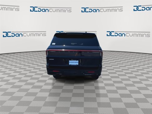 New 2025 Lincoln Navigator L Reserve w/ Jet Appearance Package image 7
