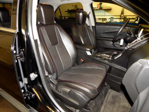 Used 2017 Chevrolet Equinox LT w/ Midnight Edition image 24