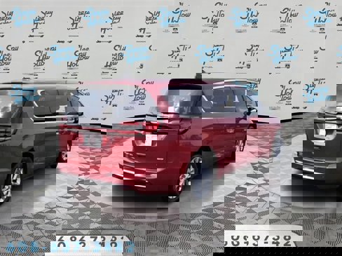 New 2026 Chrysler Pacifica Select image 5