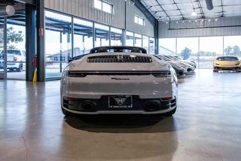 Used 2024 Porsche 911 Carrera image 6