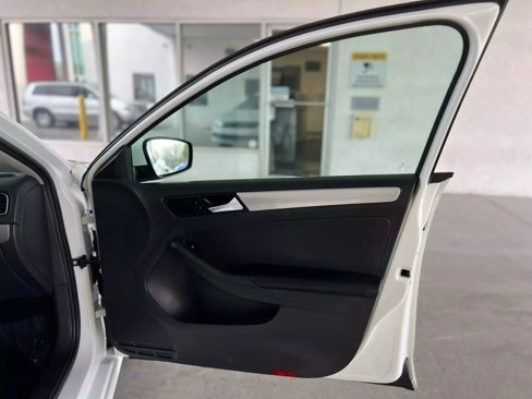 Used 2018 Volkswagen Jetta S image 20