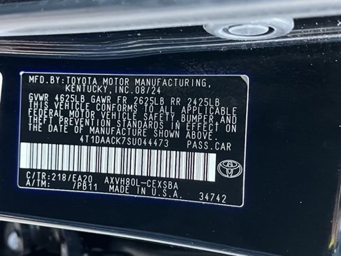 Used 2025 Toyota Camry LE image 19