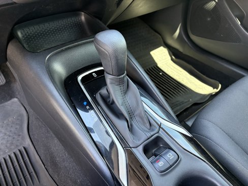 Used 2022 Toyota Corolla LE image 23