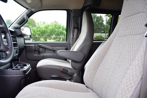 Used 2024 Chevrolet Express 3500 LT w/ LT Preferred Equipment Group image 9