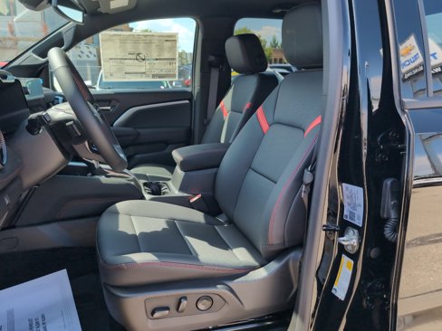 New 2025 Chevrolet Colorado Z71 w/ Technology Package image 31