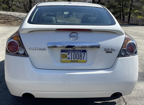 Used 2011 Nissan Altima 3.5 SR w/ 3.5SR Premium Pkg image 6