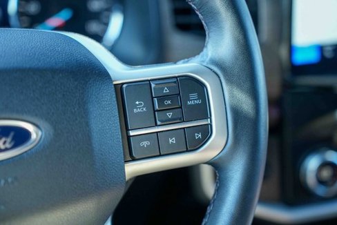 Used 2024 Ford Expedition Limited image 39