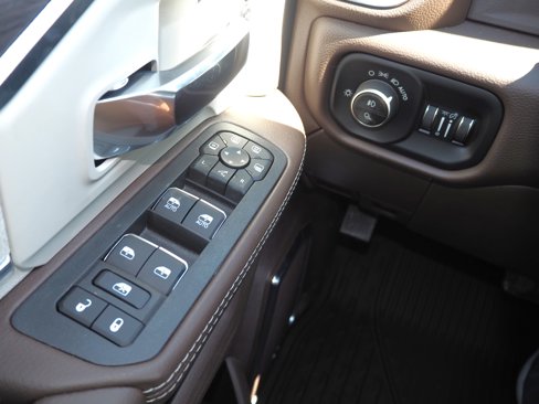 New 2026 RAM 3500 Laramie image 33