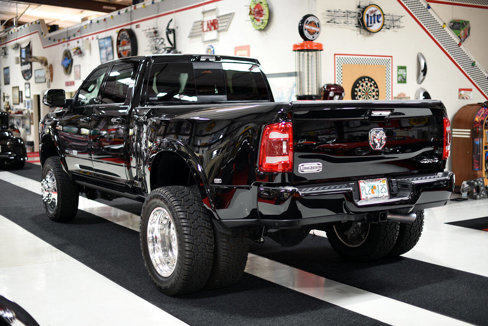 Used 2022 RAM 3500 Limited image 7