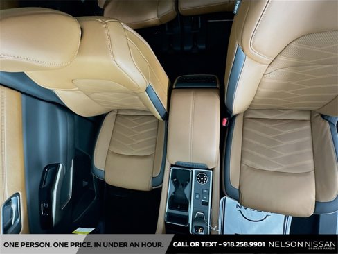 New 2025 Nissan Pathfinder Platinum image 23