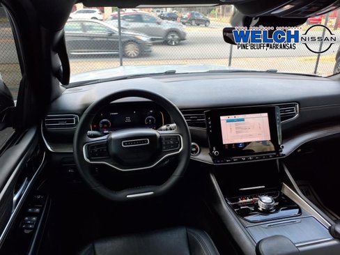 Used 2023 Jeep Wagoneer L Series II image 10