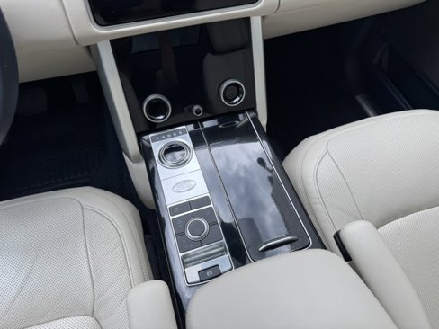 Used 2019 Land Rover Range Rover HSE image 21