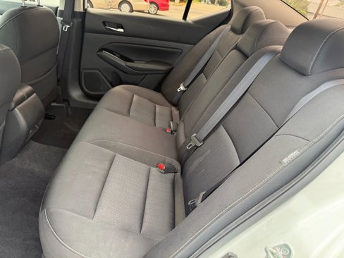 Used 2021 Nissan Altima 2.5 SV image 11