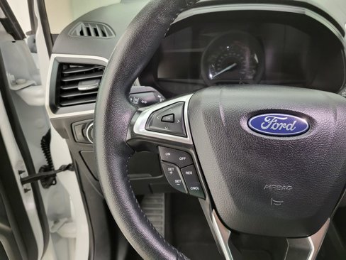 Used 2024 Ford Edge SEL image 4